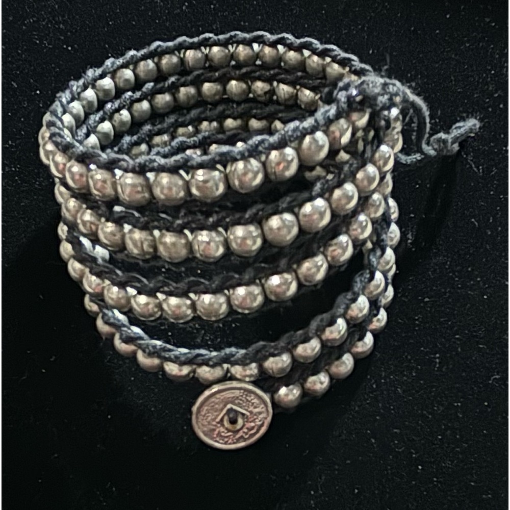 Black With Silver Beads Twist On Memory Bracelet One Size Very Good Condition